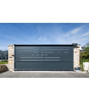 Portail aluminium coulissant Ref: KOBIN vue intérieure