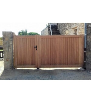  Portail plein occultant à lambris vertical ROUEN