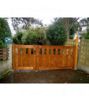  Portail battant en bois festonné semi-plein en pin