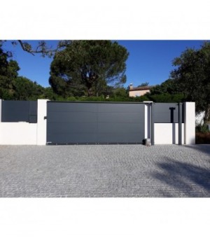  Portail alu coulissant tôle alu épuré